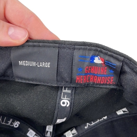 New York Yankees Baseball Cap Black Gold Adjustable Size Medium - Large M - L - Picture 9 of 12